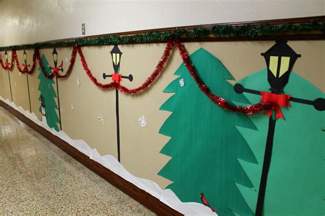 Christmas Hallway Decorations For School Christmas Hallway Hallway