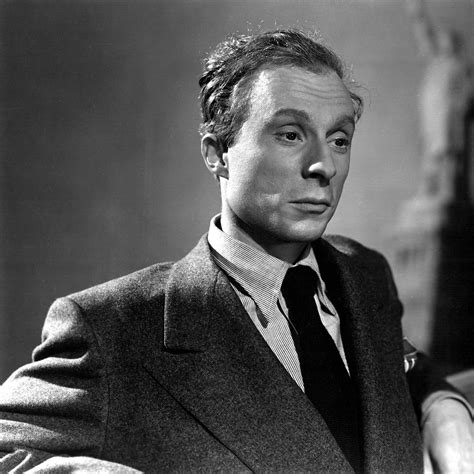 Lloyd was born norman perlmutter on november 8, 1914 in jersey city, new jersey, though he was raised in brooklyn. Norman Lloyd SABOTEUR ('42) | Norman lloyd, Lloyd, Actors