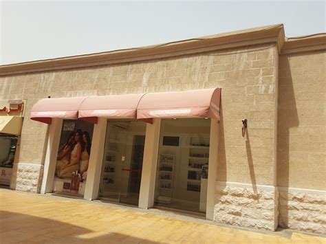 Giovanni Professional Hair Stylist Beauty Salons In Mirdif Dubai