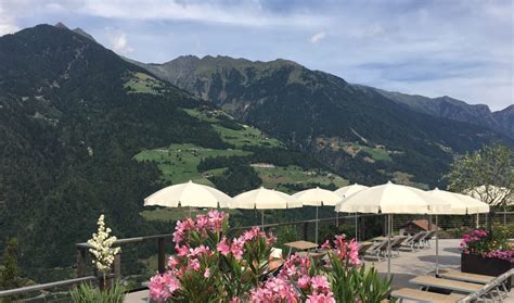 Außenansicht Hotel Panorama Scena Schenna • Holidaycheck Südtirol Italien