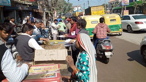 Food Distribution Drives In Delhi Tathastu Bhava