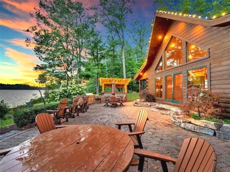 17 Cozy Cabin Rentals In Michigan For A Perfect Summer Fall Or Winter
