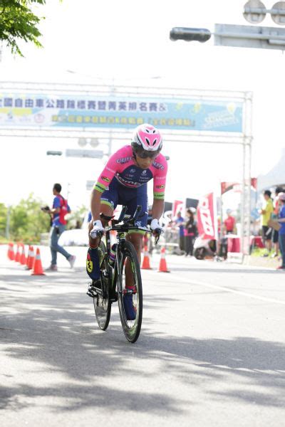 Jul 01, 2021 · 儘管歐美強敵環伺，台灣好手仍努力擠身奧運殿堂，效力巴林美利達車隊的台灣自由車好手馮俊凱，在2019年亞錦賽摘下公路賽銅牌，經國際自由車. 全國自由車公路錦標賽 黑馬杜志濠封王 黃亭茵激戰封后-欣單車-單車讓生活更精采-欣傳媒運動頻道