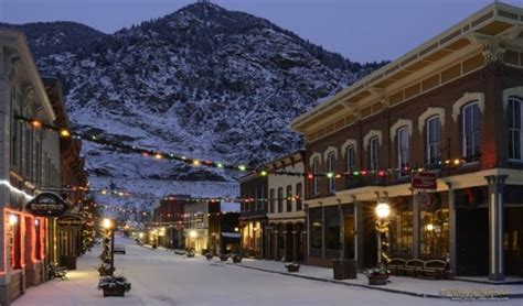 5 Towns In Colorado That Turn Magical During The Holidays Lawn Pros