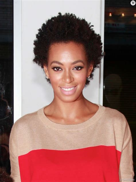 Coupe afro femme : la coupe courte afro est déjà absolument canon