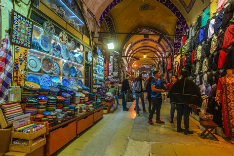 A guide to shopping in Istanbul - Lonely Planet
