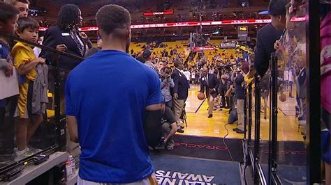 Curry Drains Tunnel Shot With Ease Espn Video