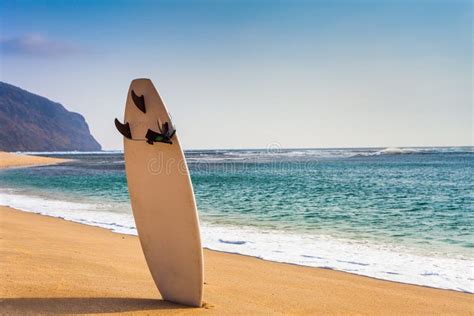 Surfboard On Beach Stock Image Image Of Beach Paradise 39517327