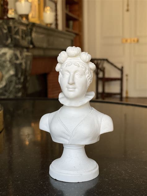 Pair Of Small Paris Porcelain Busts Figuring The Duke And Duchess Of A