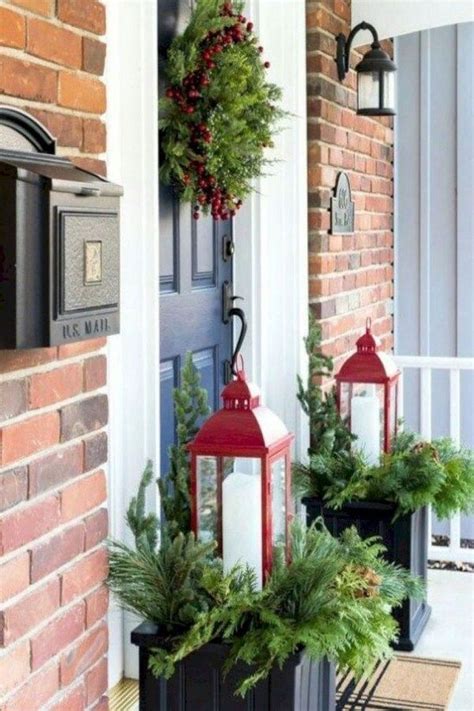 42 Gorgeous Winter Porch Decor Ideas Pimphomee