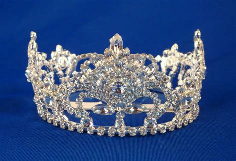 Swarovski Austrian Crystal Crown C29 | Schoppy's Since 1921 | Crystal crown, Austrian crystal ...