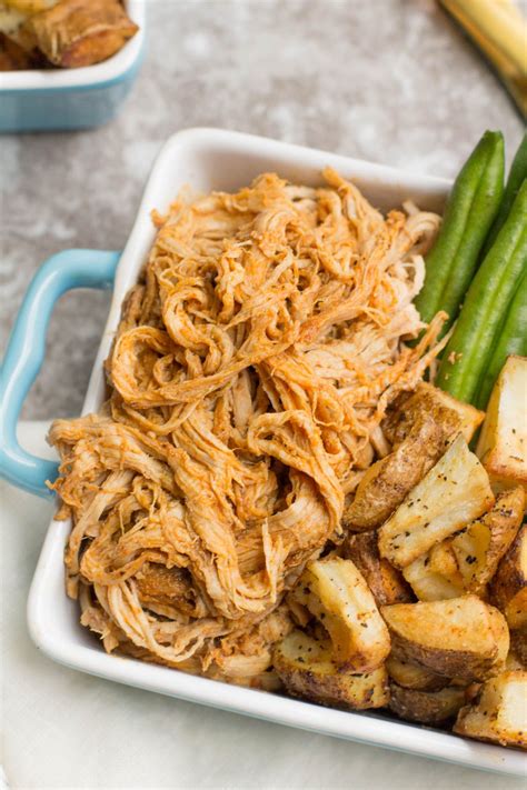 Bring to the boil, cover and place in the oven to cook for 3 hours, checking every now and then to turn pork over in the juices. Healthy Crockpot Pulled Pork | Recipe | Healthy pork ...
