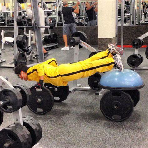 Hilarious Gym Moments Caught On Camera 44 Pics 2 S