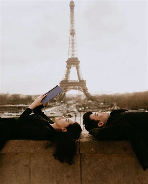 Couple Photoshoot With Eiffel Tower Couple Photoshoot In Paris