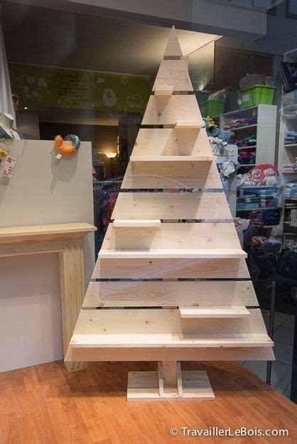 20 Plywood Christmas Tree With Shelves