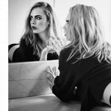 Cara Delevingne Stunningly Sexy And Naked In Esquire Magazine Your