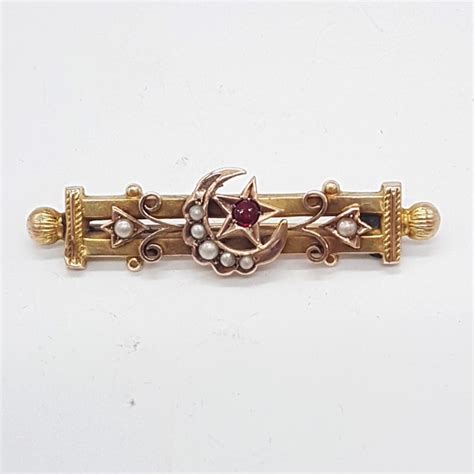 9ct Yellow Gold Seed Pearl With Garnet Star And Crescent Bar Brooch