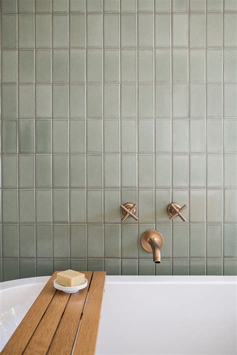 9 Bathroom Ceramic Tile Ideas for Your Walls | Hunker