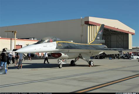 General Dynamics F 16xl 1 Fighting Falcon 401 Nasa Aviation Photo