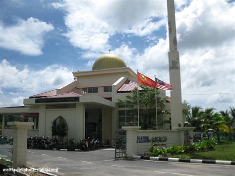 The saidina abu bakar as siddiq mosque (msaba) (malay: Masjid Saidina Abu Bakar, Malaysia 2019