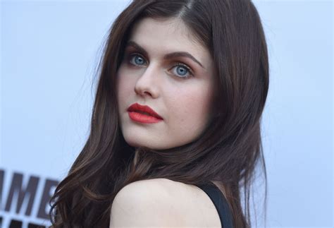 Alexandra Daddario At Burying The Ex Premiere In Hollywood Hawtcelebs