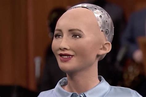 Sexy Robot Sophia Appears On The Tonight Show As She Tells