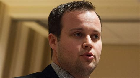 Josh Duggar Sued For Allegedly Using Dj S Photo On His Ashley Madison Account Entertainment