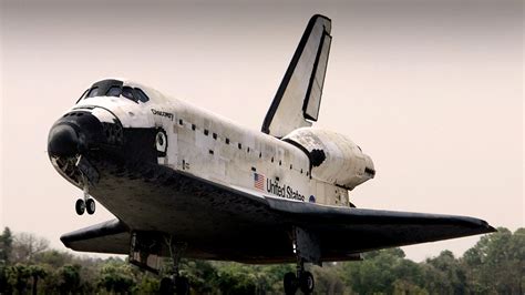 Download Vehicle Space Shuttle Discovery Hd Wallpaper
