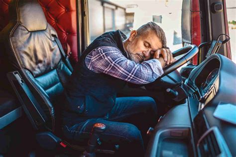 Improve Sleeping Habits Long Haul Truckers Great West Casualty