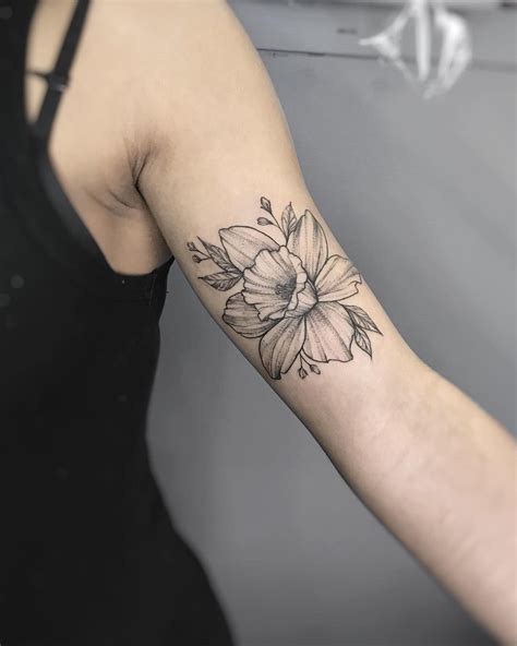 A Lovely Daffodil Tattoo I Squeezed In This Afternoon So Much Fun 🌸🌼🌺