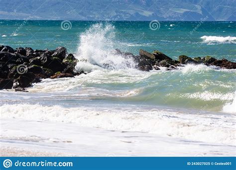 Beach Scene Maui Hawaii Stock Image Image Of Surf 243027025
