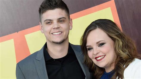 Teen Moms Tyler Baltierra Shows Off His 34 Lb Weight Gain To Wife Catelynn Lowells Delight