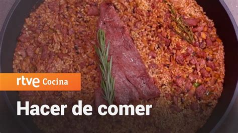 Mi tío, que por entonces nos divertía con su blog «desde mi cocina», me envío un vídeo de robert rodríguez. Cómo hacer Arroz con pluma ibérica y setas - Hacer de ...