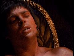 Bei all den schlechten nachrichten zu mutationen darf man eine sehr positive nicht aus den. fukkehn pr0n karl urban gif | WiffleGif