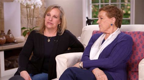 Julie Andrews Recalls The Love Scene That Made Her Legs Buckle Abc News