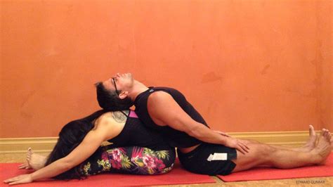 4 Poses To Deepen Intimacy And Strengthen Relationships Partner Yoga