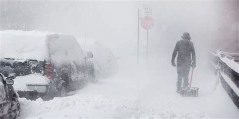 Midwest Smacked By Historic Snowfall Basically Shrugs It Off Huffpost