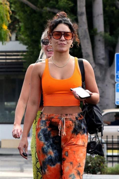 Vanessa Hudgens Cleavage The Fappening Leaked Photos