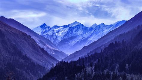 Snowy Blue Mountains 3840x2160 Wallpaper