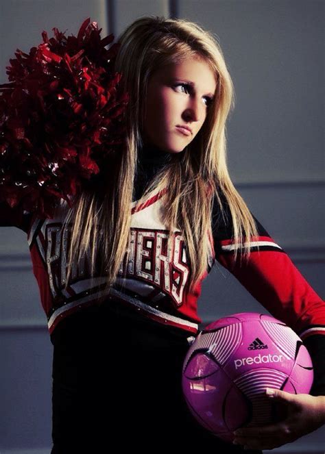Pin By Carley Sutherlin On Senior Photography Cheerleading Senior Pictures Senior Photos