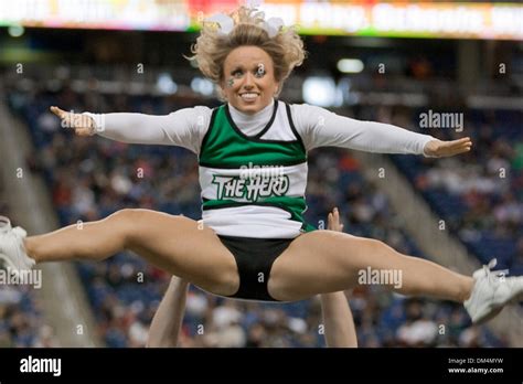 26 December 2009 The Marshall Thundering Herd Cheerleaders On The Sidelines During The Little