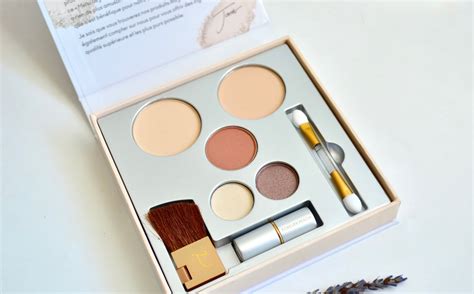 Aquaheart Jane Iredale Pure And Simple Makeup Kit Review