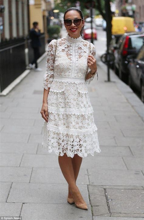 Myleene Klass 39 Blossoms In A Lace Dress In London Star Fancy Dress Lace Dress With