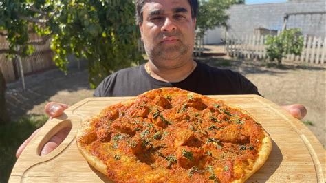 Butter Chicken Pizza How To Make Crispy Butter Chicken Pizza Butter Chicken Recipe Youtube