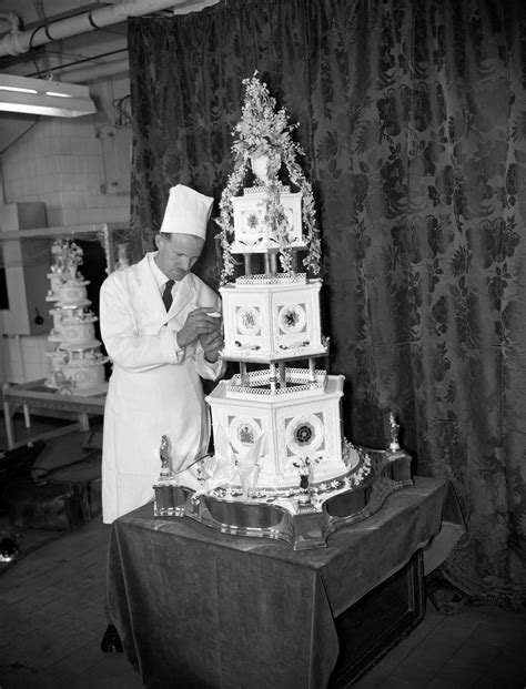 Photos Of Royal Wedding Cakes Through The Years Huffpost Life