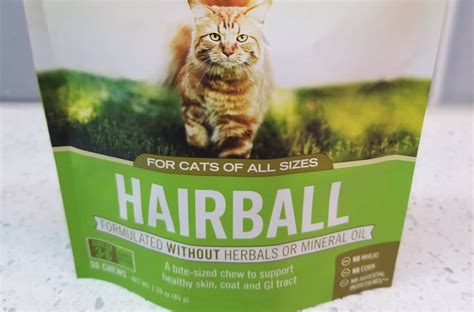 These fibers help cats to process hair in their stomach and ensure that it comes out the other end. The Best Hairball Control Cat Food (Dietary Hairball ...