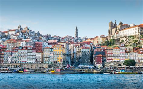 O investimento público é para o país e os cidadãos. An expert travel guide to Porto | Telegraph Travel