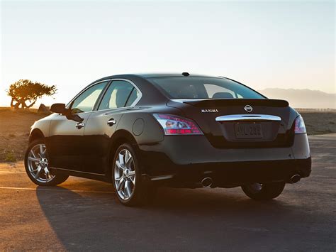 Learn more about the 2013 nissan versa. 2013 Nissan Maxima - Price, Photos, Reviews & Features
