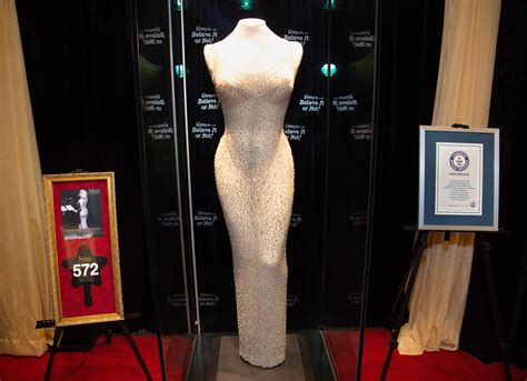 Ripleys Insists Kim Kardashian Did Not Damage Marilyn Monroes Dress