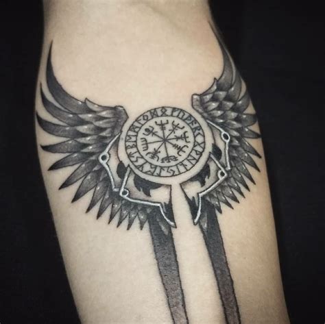 Valkyrie Wings And Vegvisir Done By Amandaclemes Tattoo Vegvisir